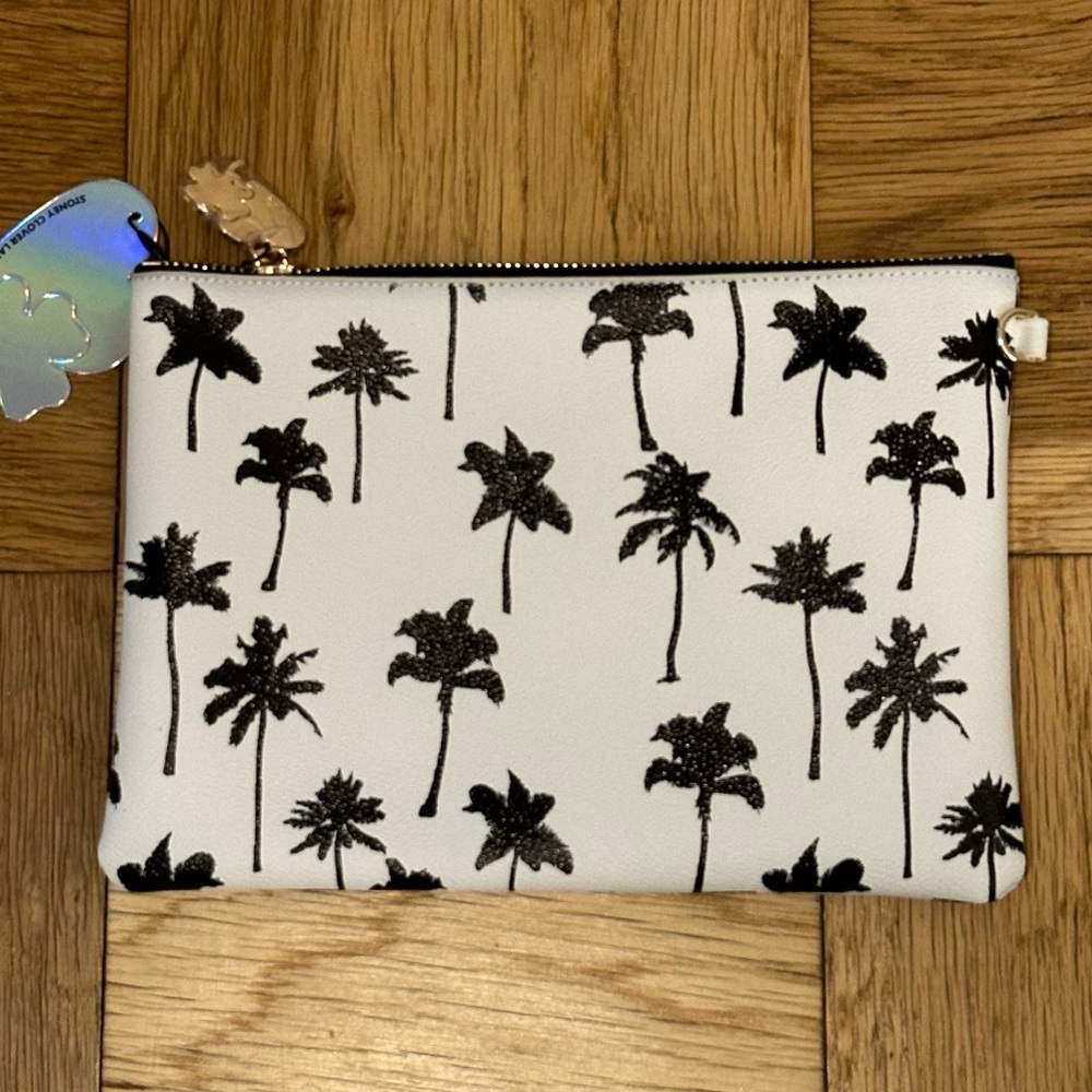 NEW, NWT Stoney Clover Lane Flat Pouch/Bag 🌴